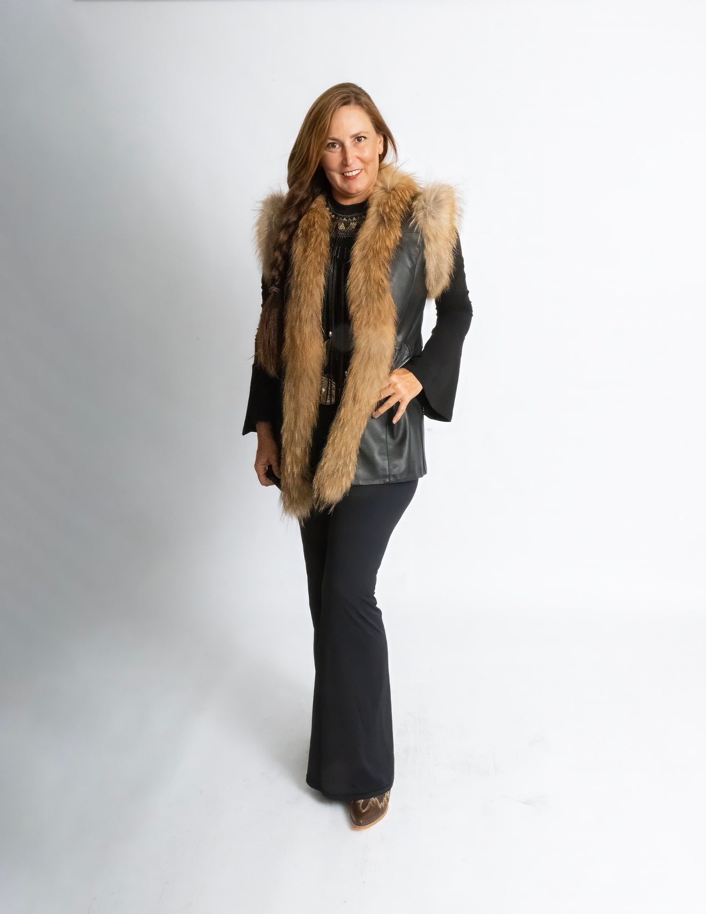 Black Lamb Leather Vest with Natural Finland Raccoon